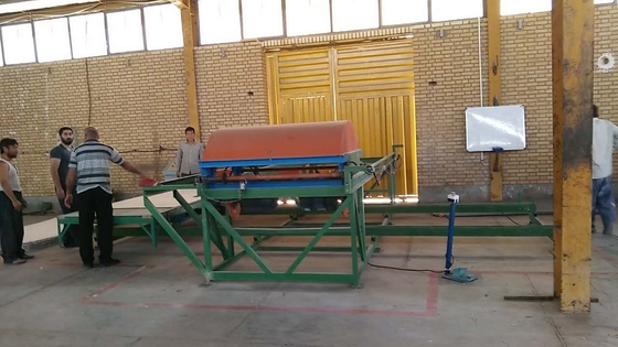 Hochfeste Strohplattenmaschine mit 2 - 60 mm eingestellter Plattenstärke