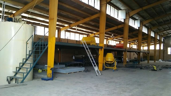 Hochfeste Strohplattenmaschine mit 2 - 60 mm eingestellter Plattenstärke