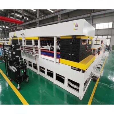 Wärmebehandlung Sandwich-Panel-Maschine mit Cr12-Rasierklingen für die Produktion von 32 Meter langen Backer-Wand-Panels