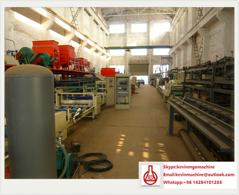 Sandwich-Platten-Baumaterial, das Maschinerie 1.5m * 18m Entwurf herstellt
