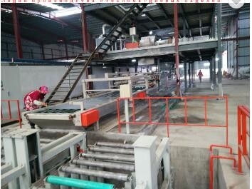 Sandwich-Platten-Maschine des Fertighaus-ENV, zementieren das automatische Sandwich, das Maschine herstellt